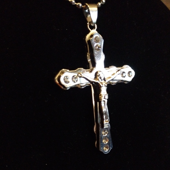 24” Stainless Steel Necklace with 2" Large Cross - Picture 8 of 17